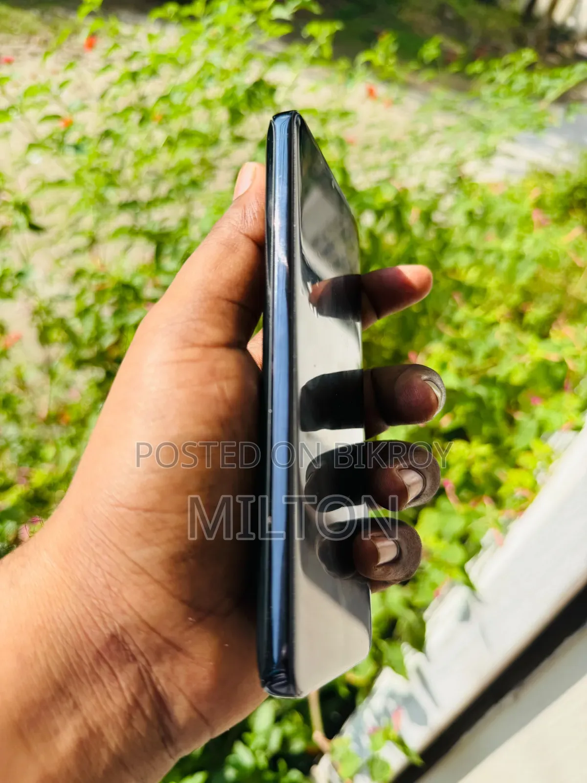 স্যামসাং গ্যালাক্সি এস২০ ৫জি ইউডব্লিউ ১২৮ জিবি ব্ল্যাক