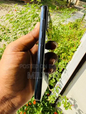 স্যামসাং গ্যালাক্সি এস২০ ৫জি ইউডব্লিউ ১২৮ জিবি ব্ল্যাক