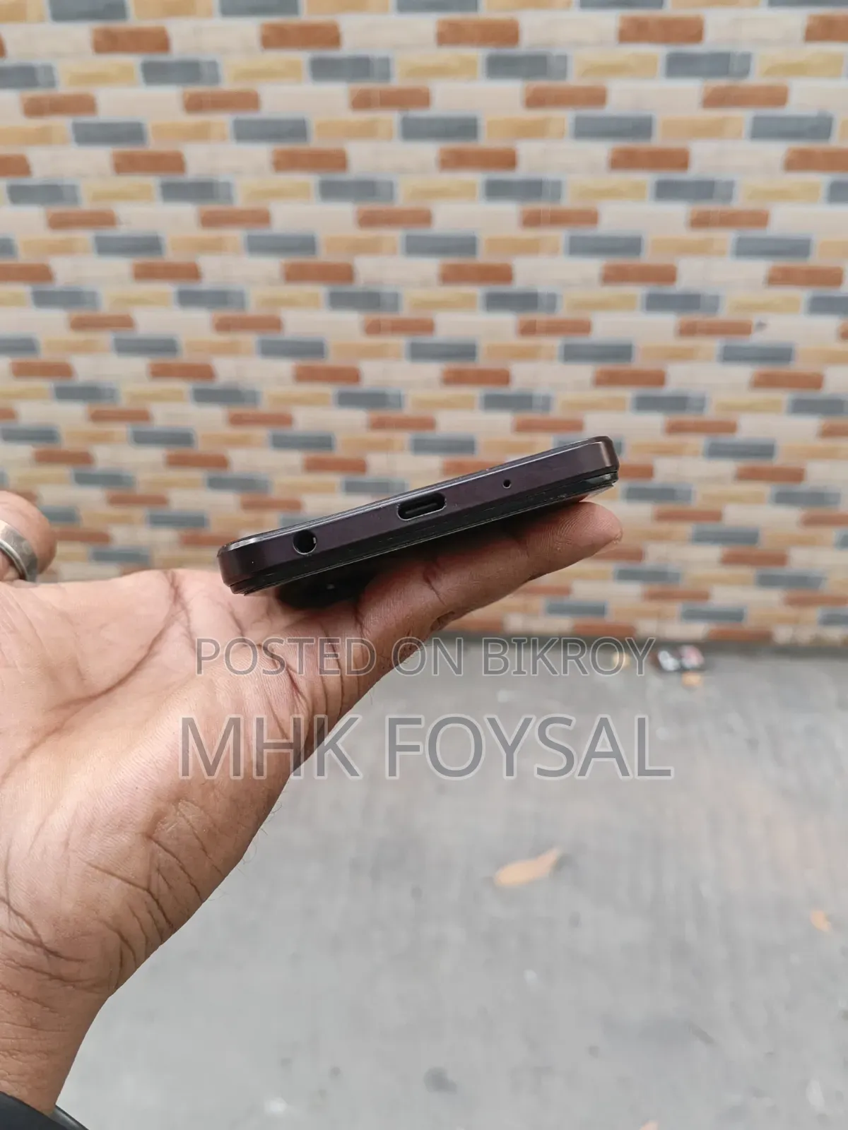 Vivo Y28s 128 GB Black