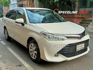 টয়োটা করোল্লা ফিল্ডার ২০১৬ সাদা
