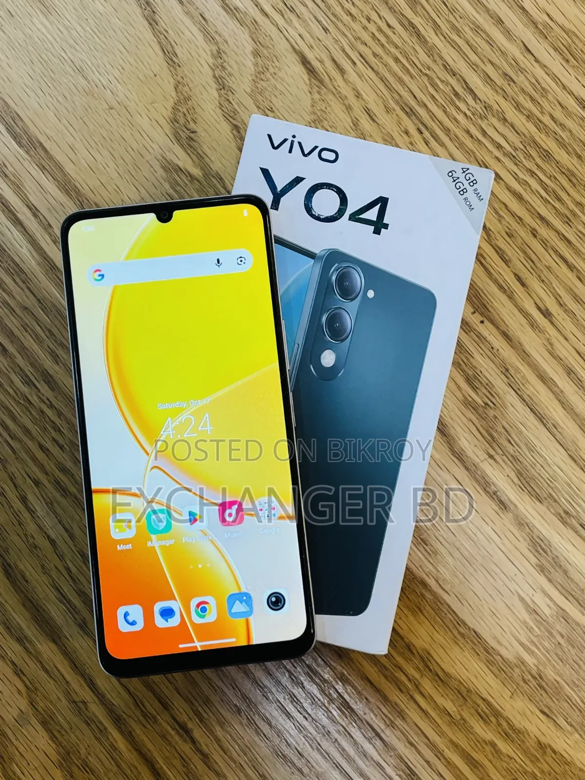 Vivo Y04 64 GB Gold