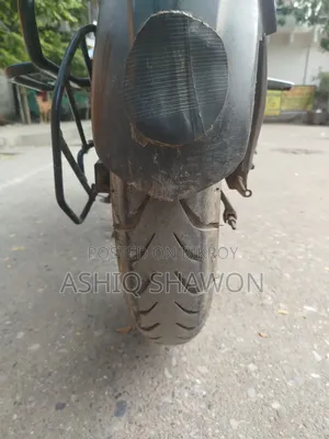 বাজাজ পালসার এনএস ১৬০ ২০১৮ সাদা