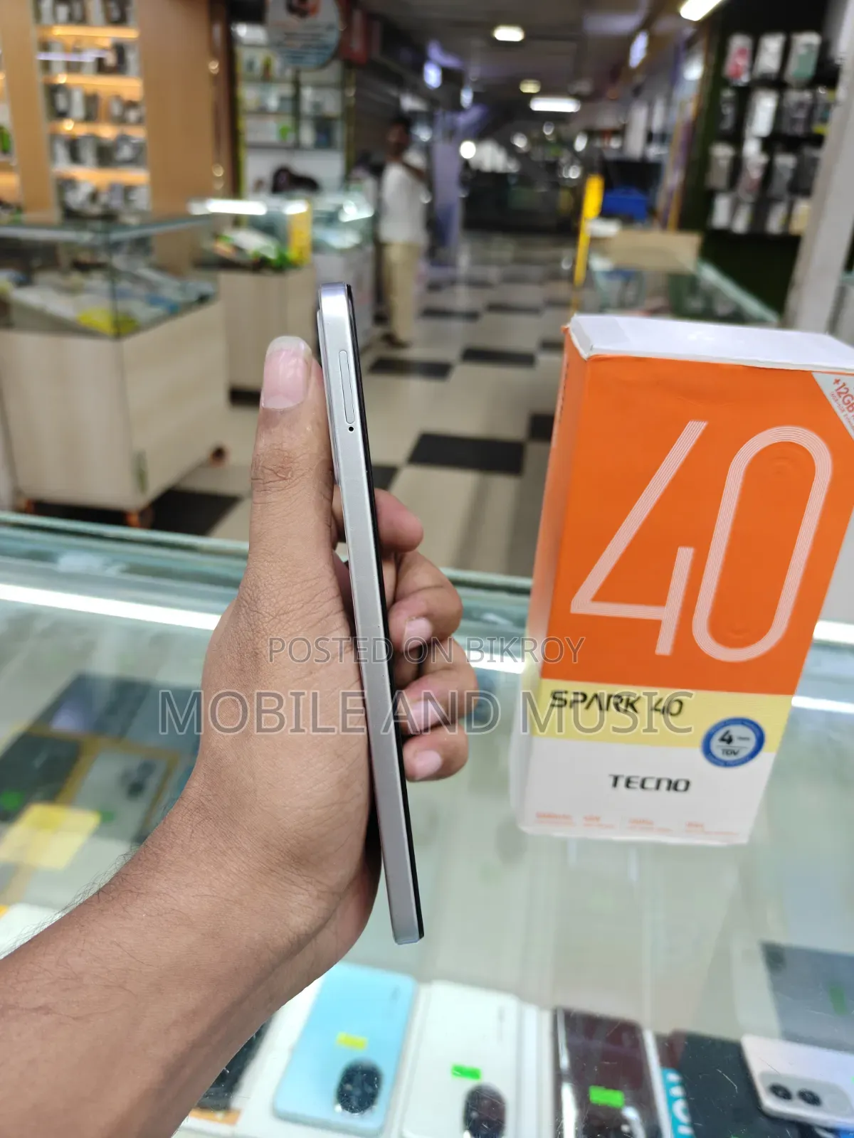 Tecno Spark 40 128 GB White