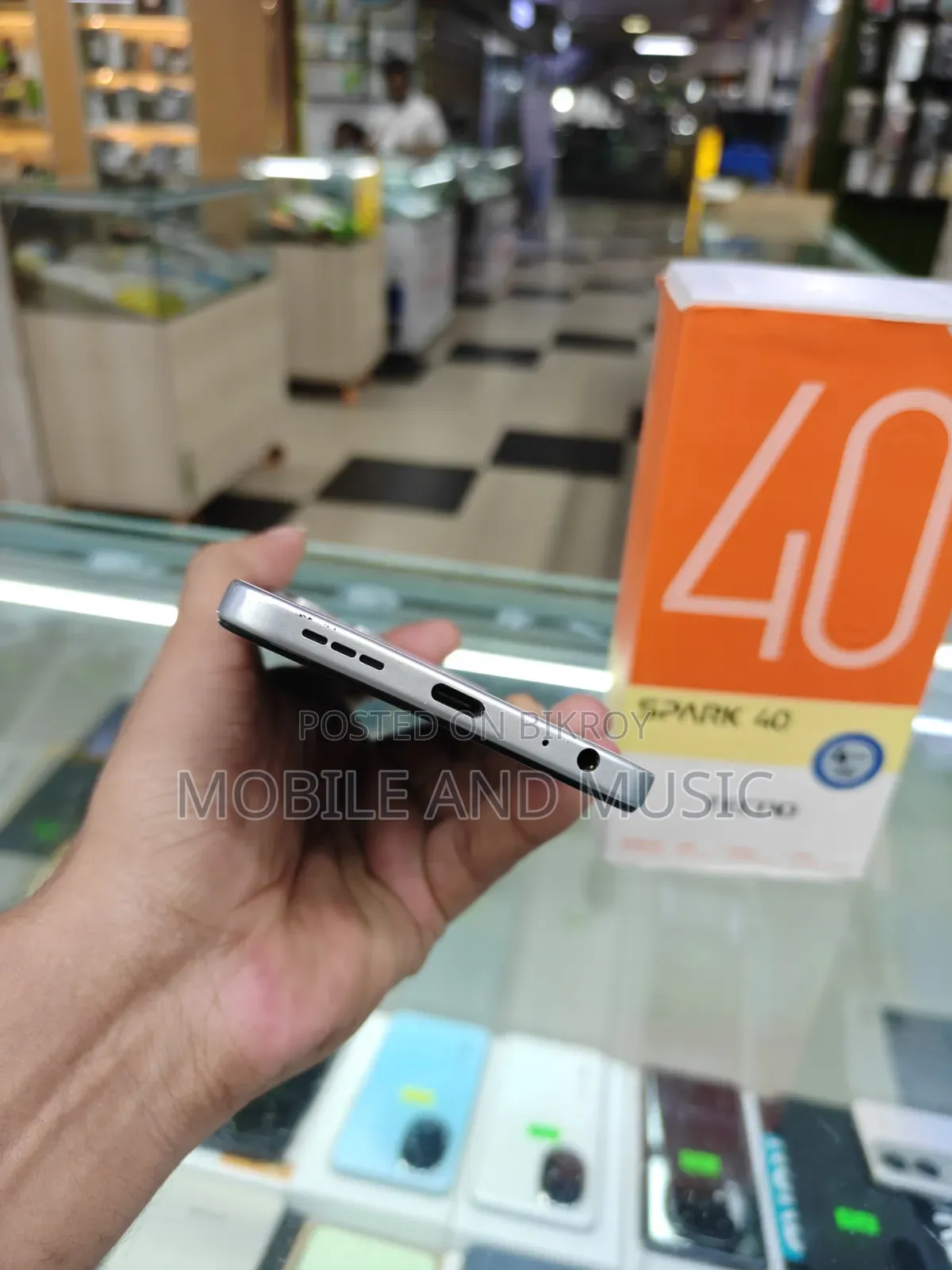 Tecno Spark 40 128 GB White