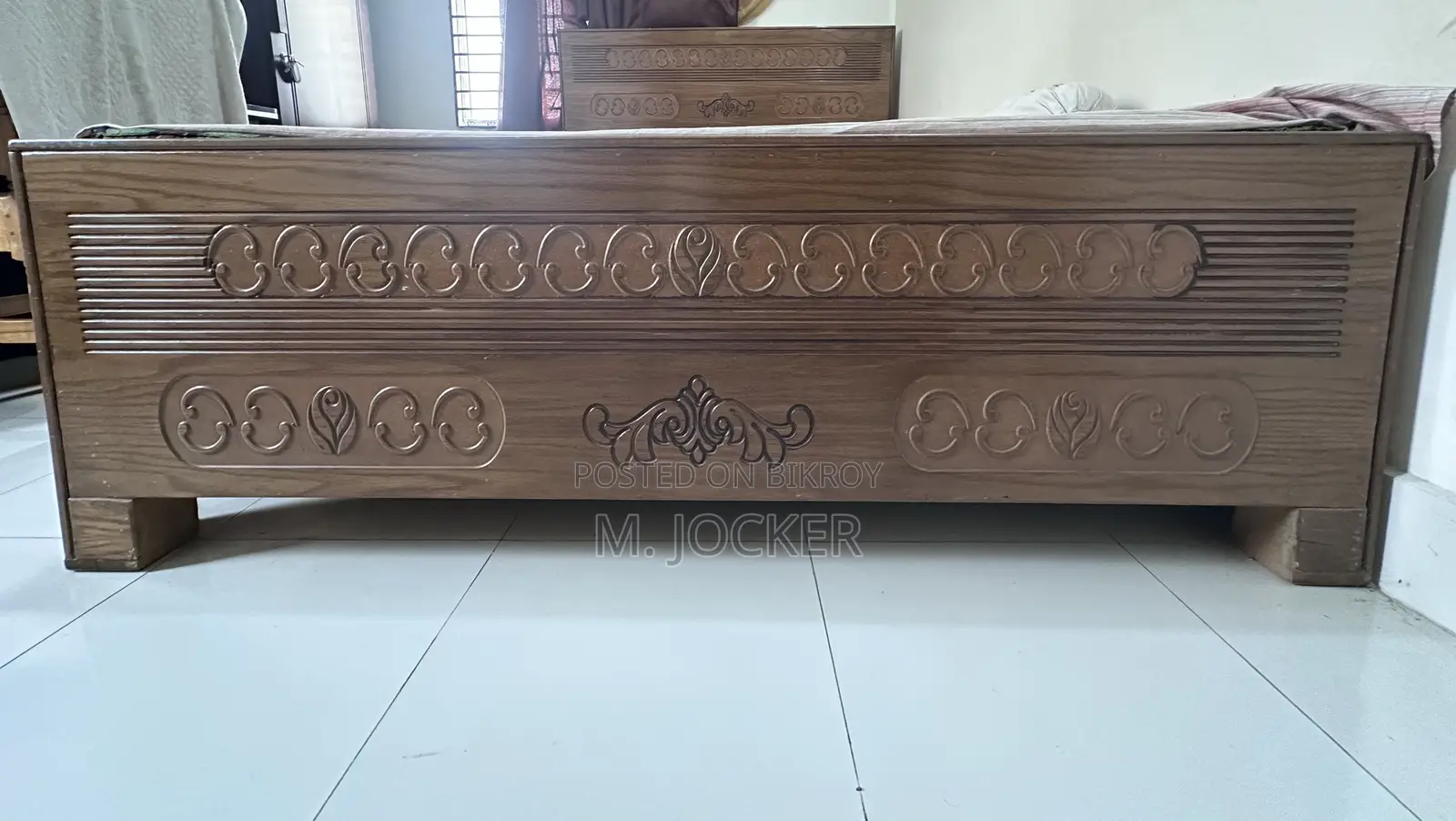 Malaysian MDF Wood 5x7 Feet Modern Bed Only