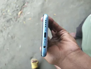রিয়েলমি নারজো ২০ ৬৪ জিবি