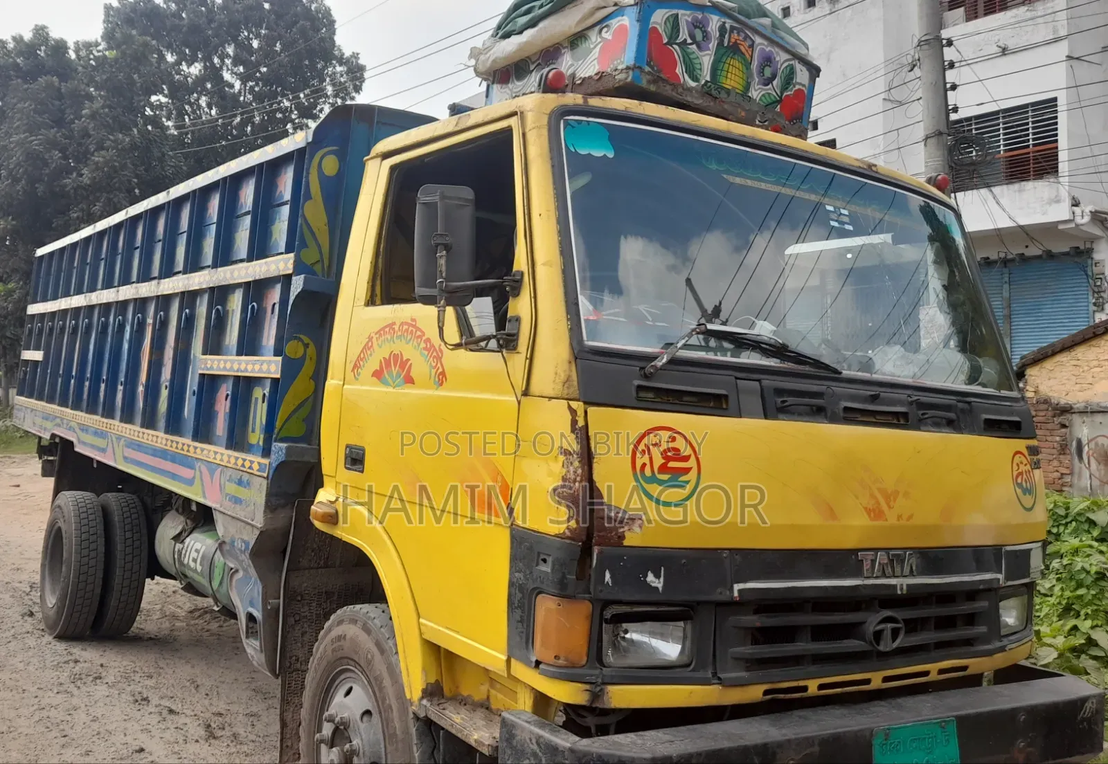 ট্রাক বিক্রয়