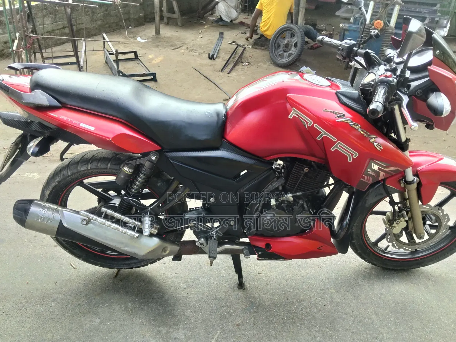 TVS Apache RTR 160 2V 2017 Red