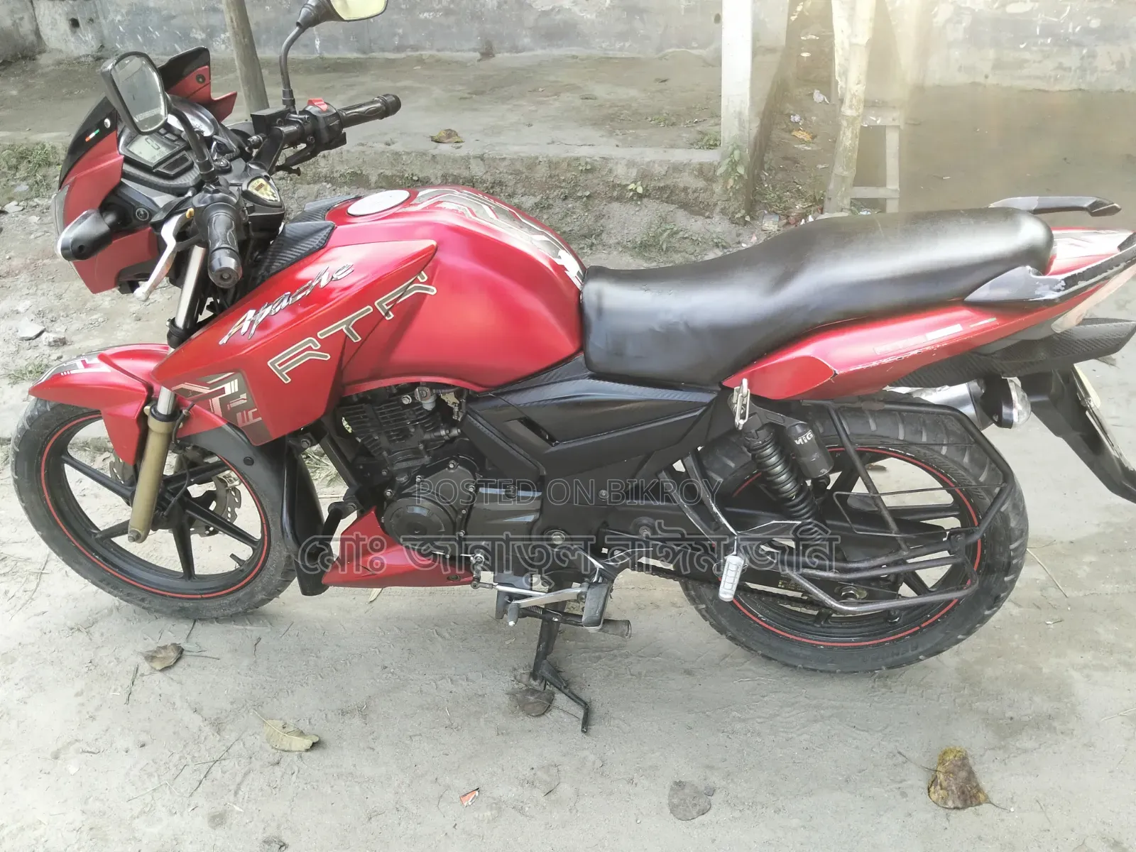 TVS Apache RTR 160 2V 2017 Red