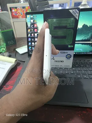 টেকনো পোভা স্লিম ৫জি ২৫৬ জিবি সাদা