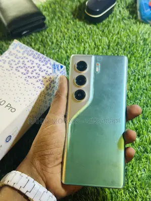 টেকনো ক্যামন ৪০ প্রো ৪জি ২৫৬ জিবি