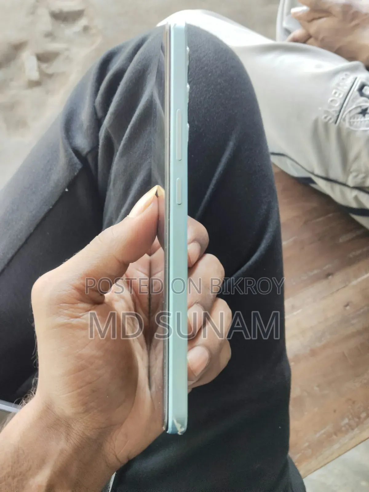 ভিভো টি৩ ১২৮ জিবি সাদা