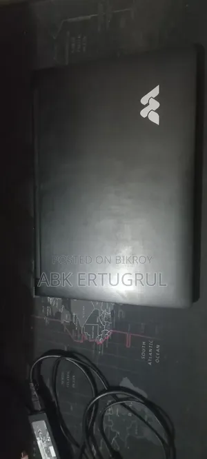 ল্যাপটপ ৪জিবি ইন্টেল পেন্টিয়াম এসএসএইচডি (হাইব্রিড) ১টিবি