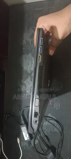 ল্যাপটপ ৪জিবি ইন্টেল পেন্টিয়াম এসএসএইচডি (হাইব্রিড) ১টিবি