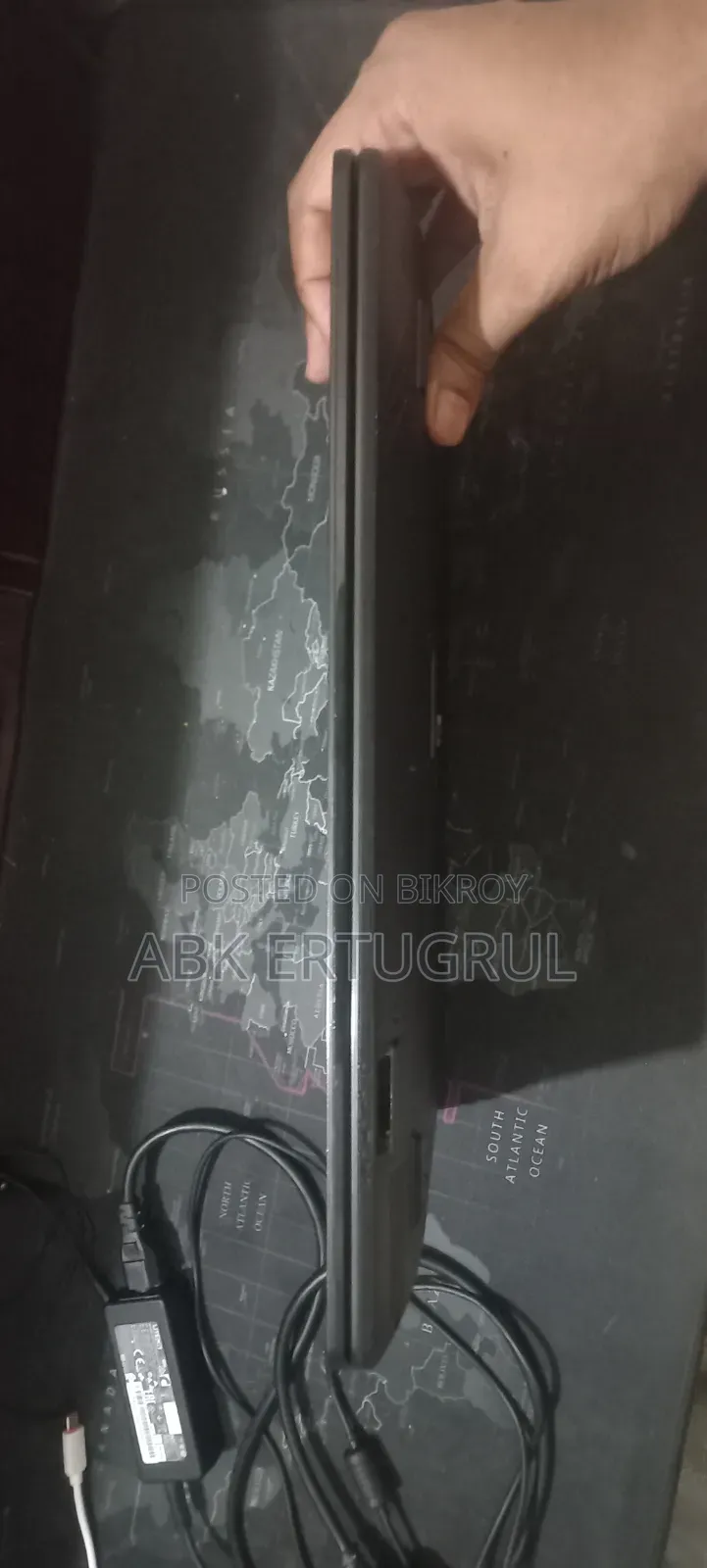 ল্যাপটপ ৪জিবি ইন্টেল পেন্টিয়াম এসএসএইচডি (হাইব্রিড) ১টিবি