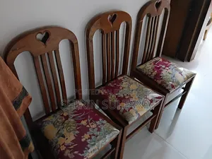 সেগুন কাঠ ডাইনিং টেবিল এবং ৬ টি চেয়ার