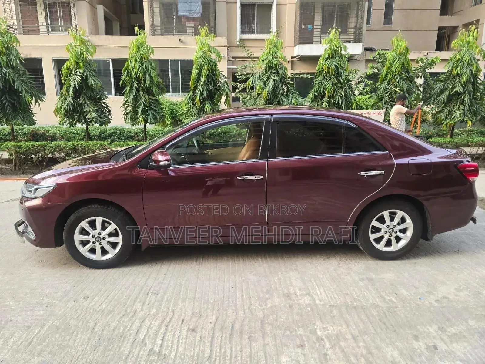 Toyota Premio 2020 Maroon