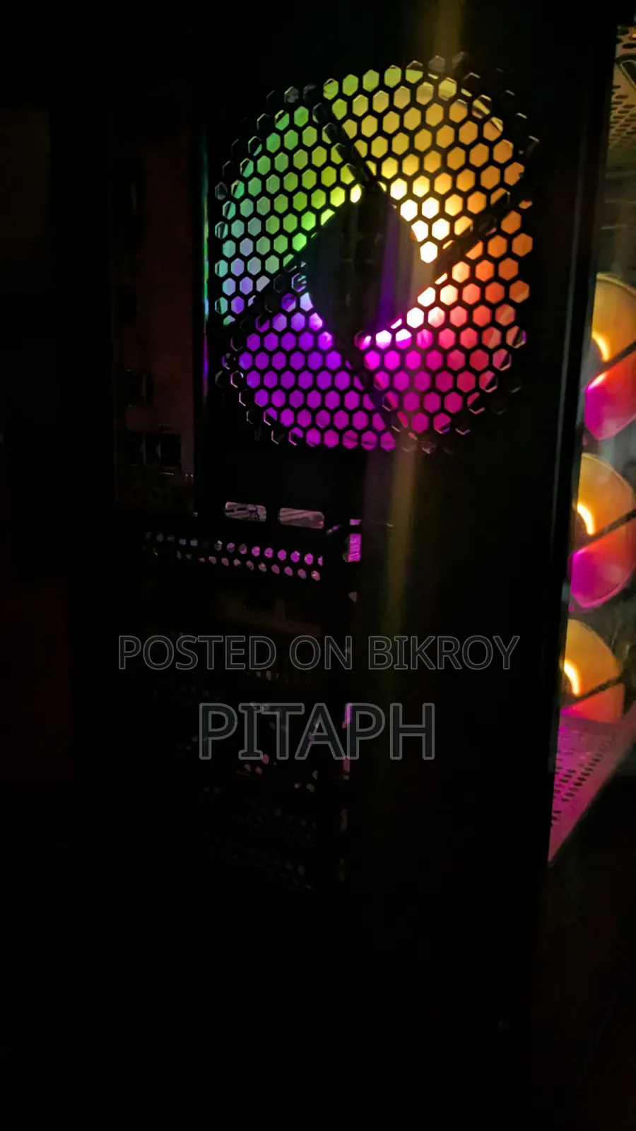 Desktop Computer Gigabyte 16GB AMD SSD 512GB