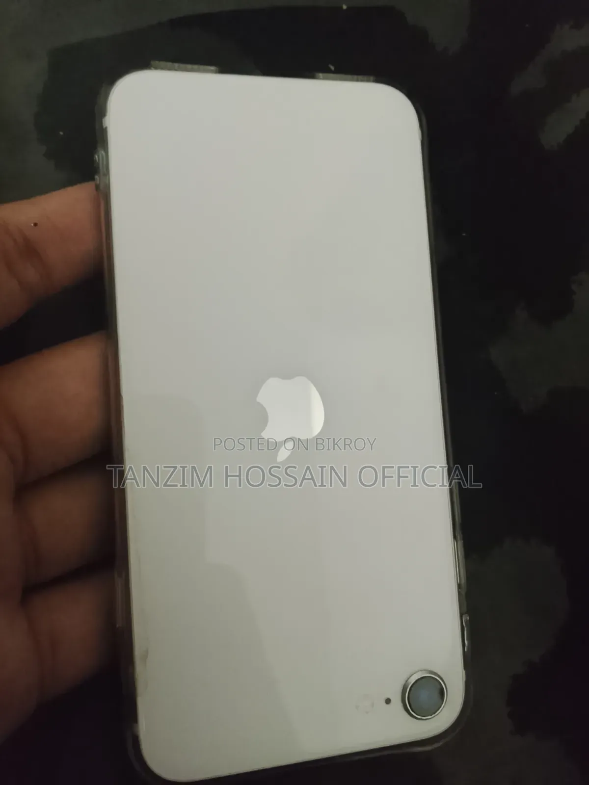 অ্যাপল আইফোন এসই (২০২২) ১২৮ জিবি হোয়াইট