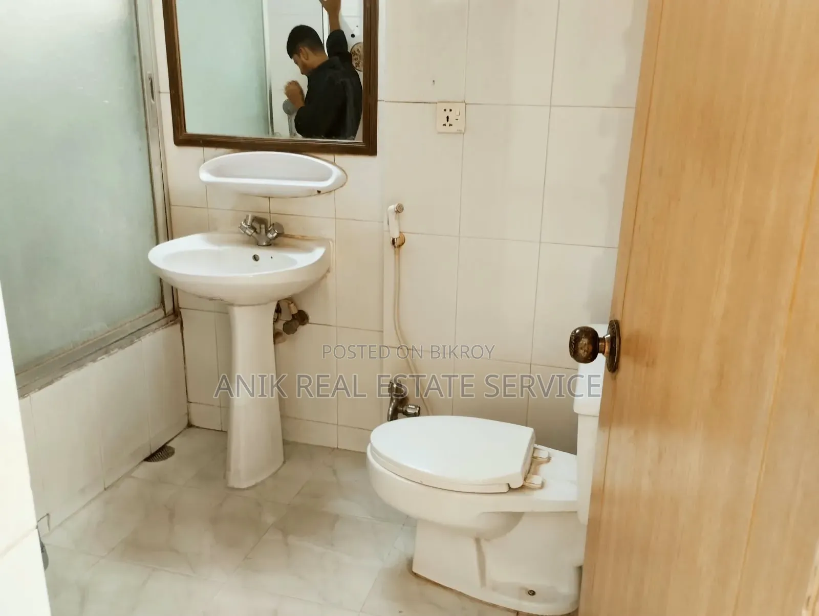 4 Bedroom Apartment in Anik Real Estate, Banani for rent