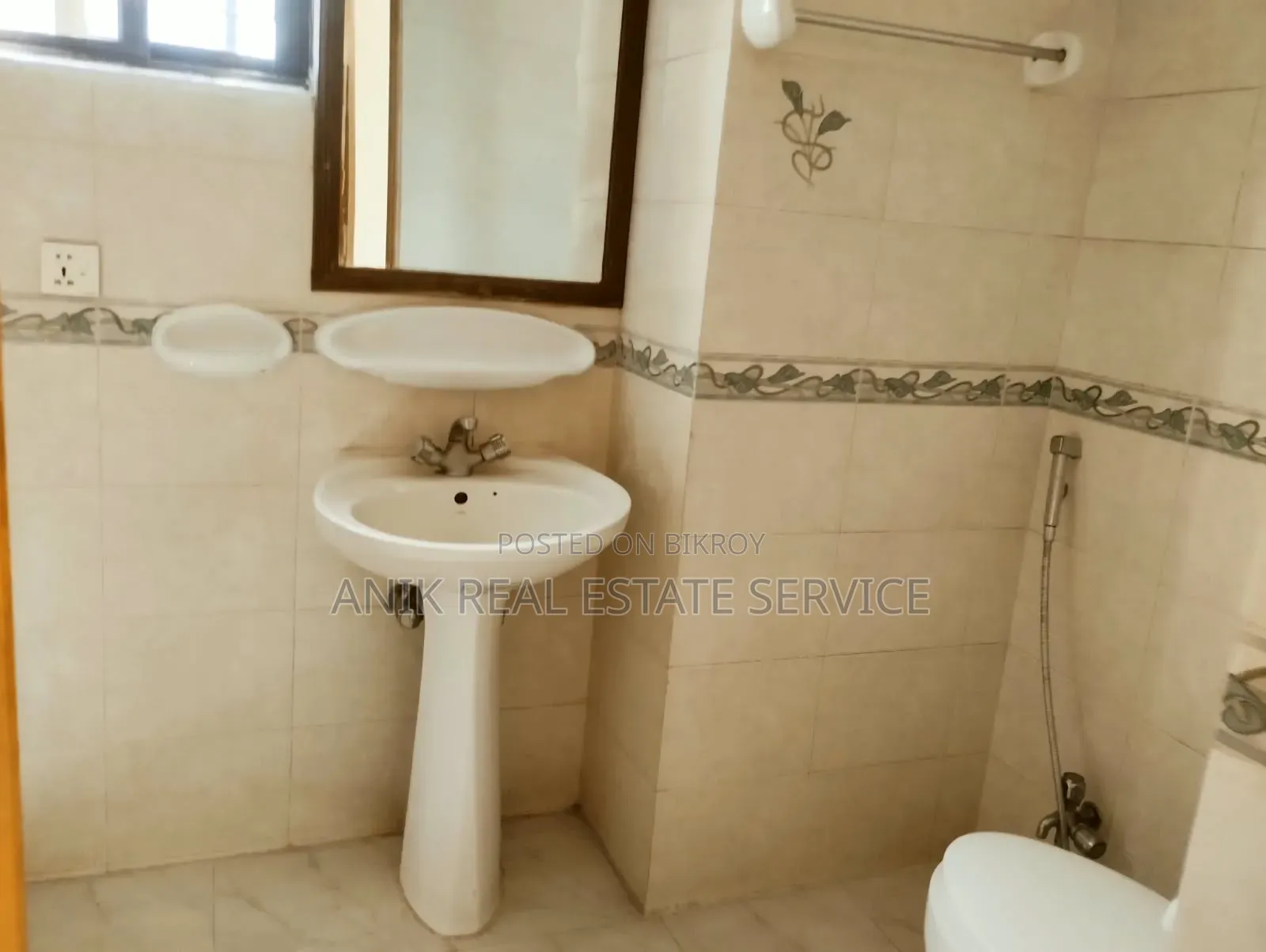4 Bedroom Apartment in Anik Real Estate, Banani for rent
