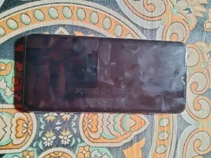 ভিভো ওয়াই১৮ ১২৮ জিবি রেড