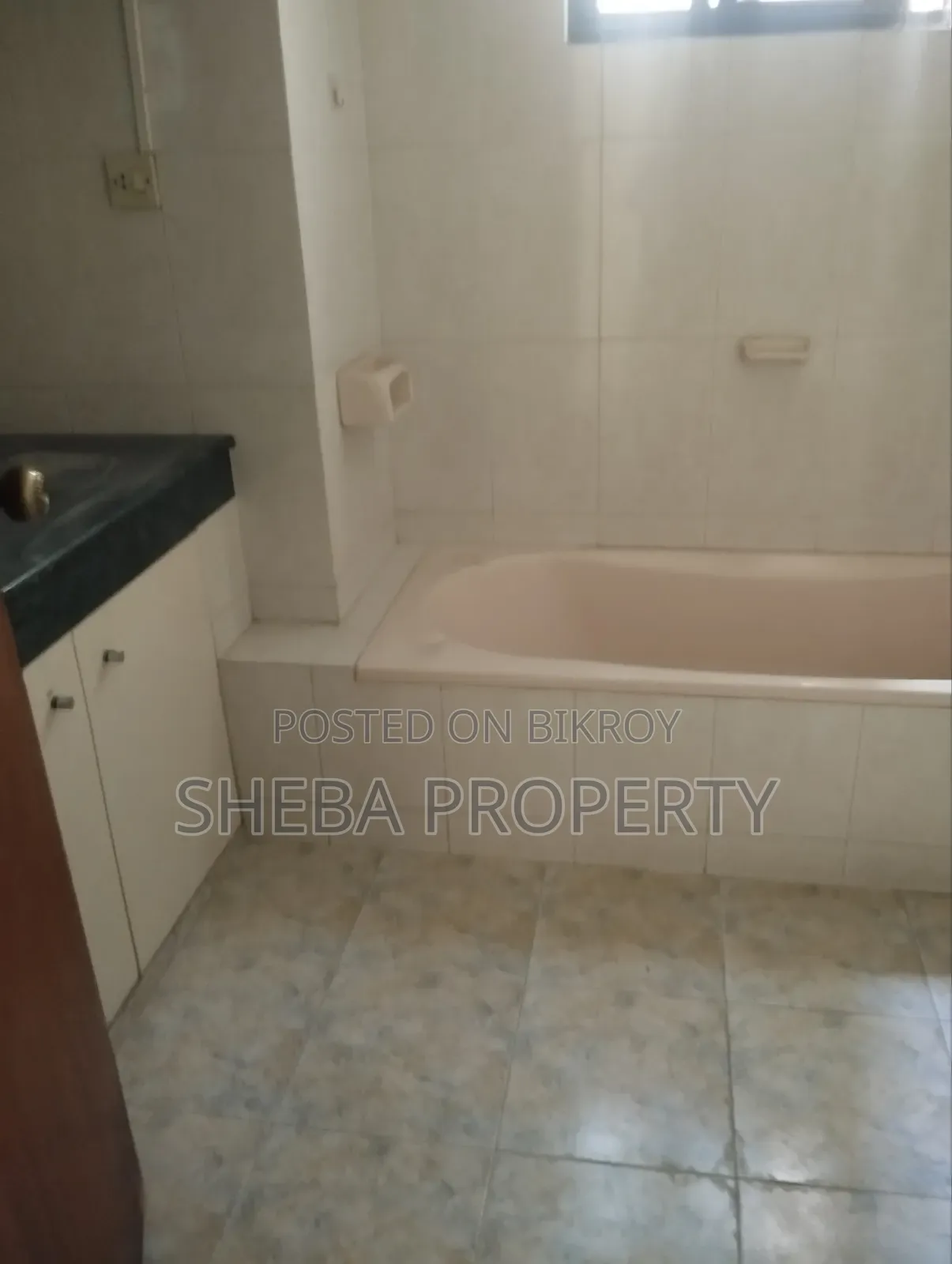 4 Bedroom Apartment in Gulshan for Rent