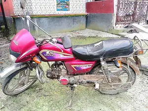 Dayang DY100-M 2009 Red