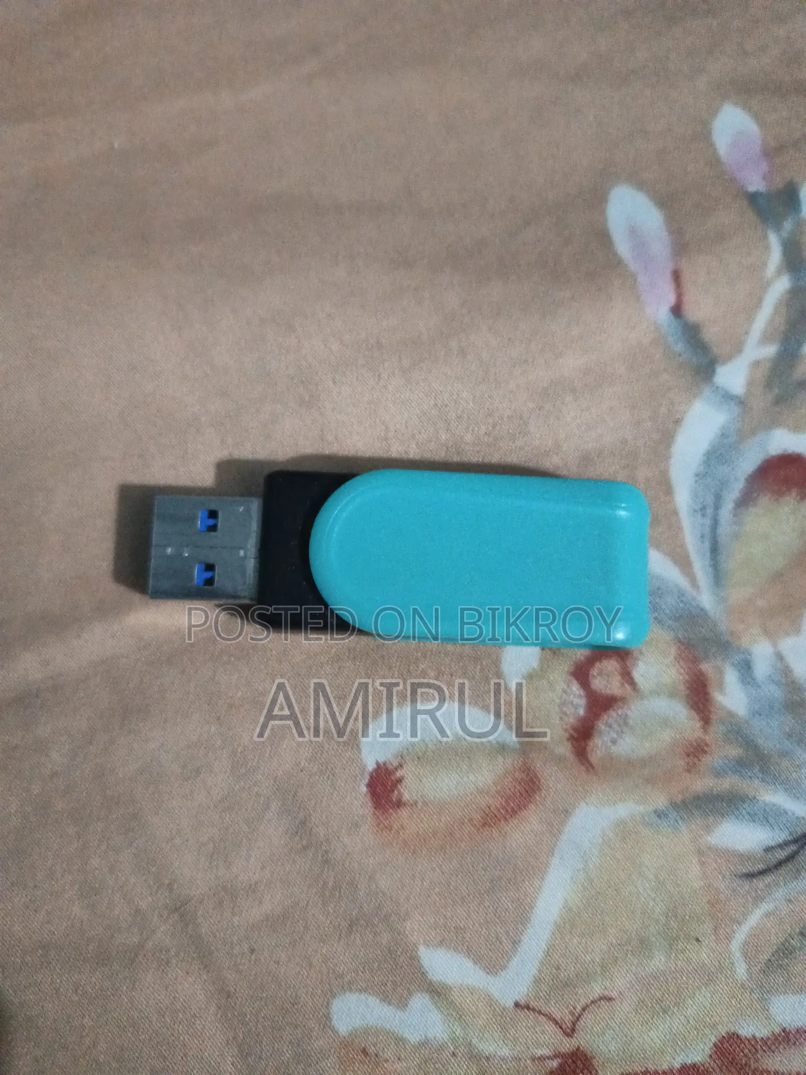 Kingston DataTraveler Exodia S 128GB USB 3.2 Gen 1 Pen Drive