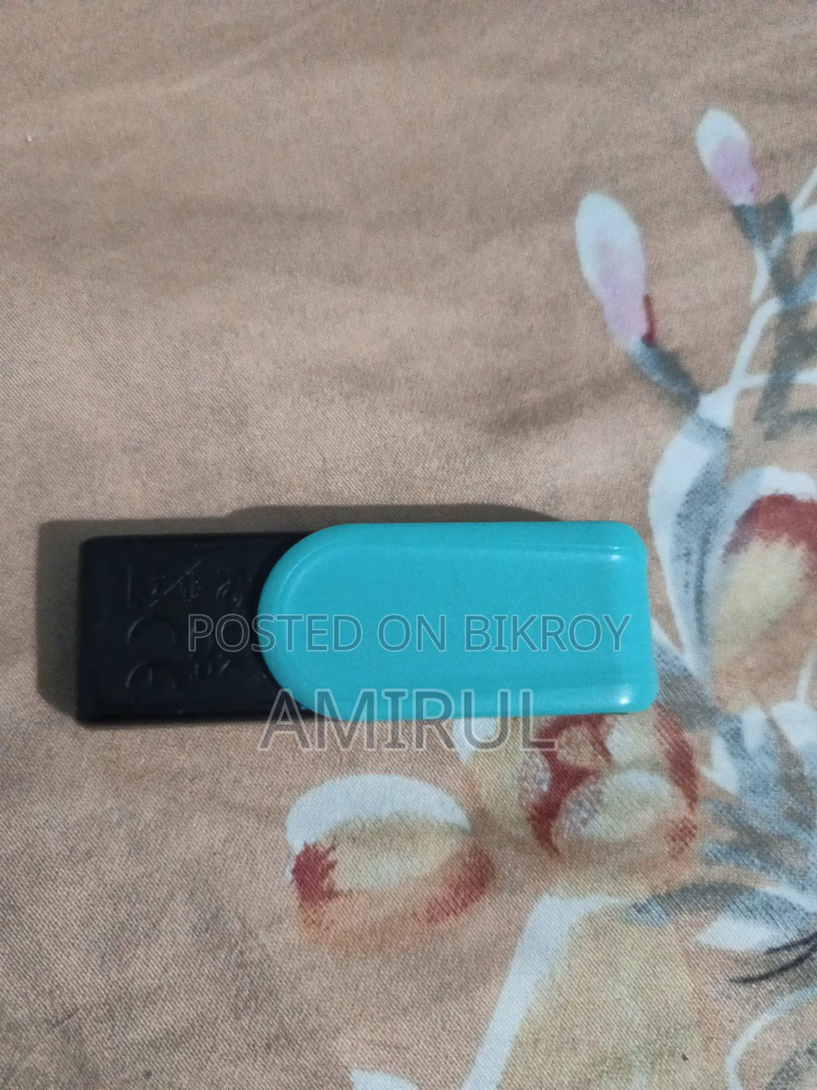 Kingston DataTraveler Exodia S 128GB USB 3.2 Gen 1 Pen Drive
