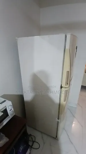 শার্প রেফ্রিজারেটর