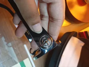 ব্র্যান্ড নিউ গ্লাস ট্রেন্ডি