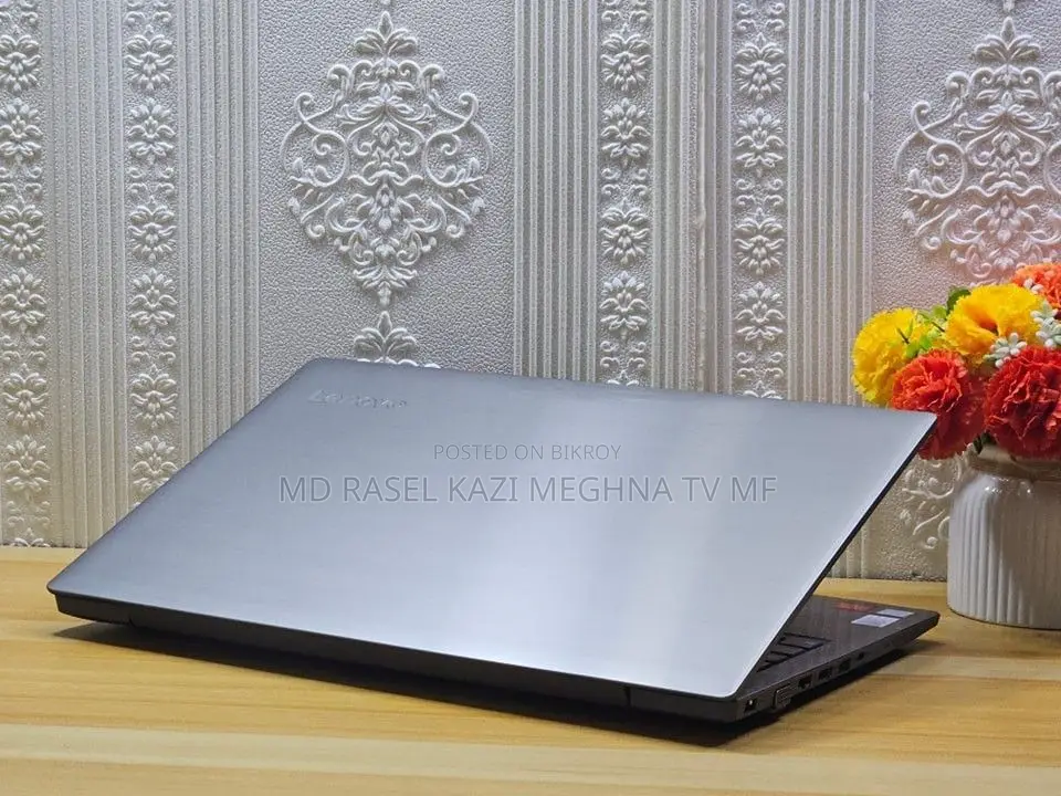 Laptop Lenovo 3GB RAM Intel SSD 256GB
