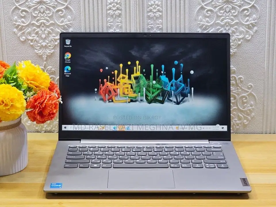 Laptop Lenovo 4GB Intel SSD 500GB