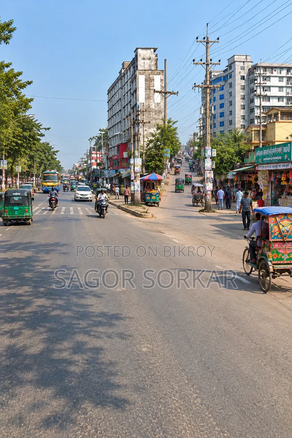 Land with market for sale near garments, rental income