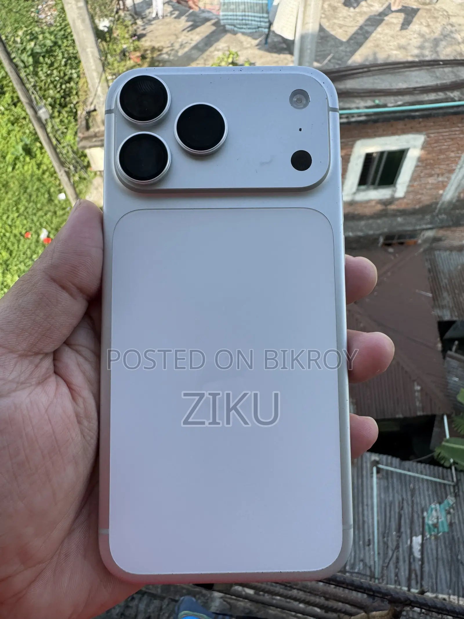 অ্যাপল আইফোন ১৭ প্রো ম্যাক্স ২৫৬ জিবি সিলভার
