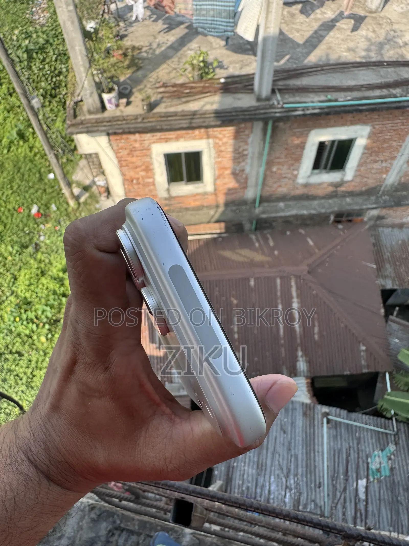 অ্যাপল আইফোন ১৭ প্রো ম্যাক্স ২৫৬ জিবি সিলভার