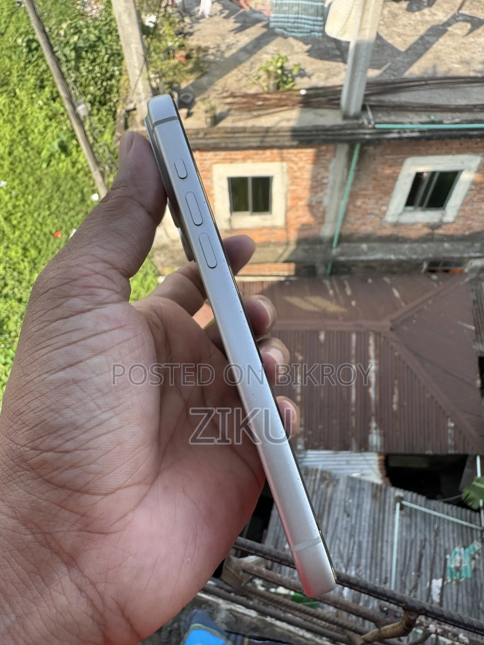 অ্যাপল আইফোন ১৭ প্রো ম্যাক্স ২৫৬ জিবি সিলভার