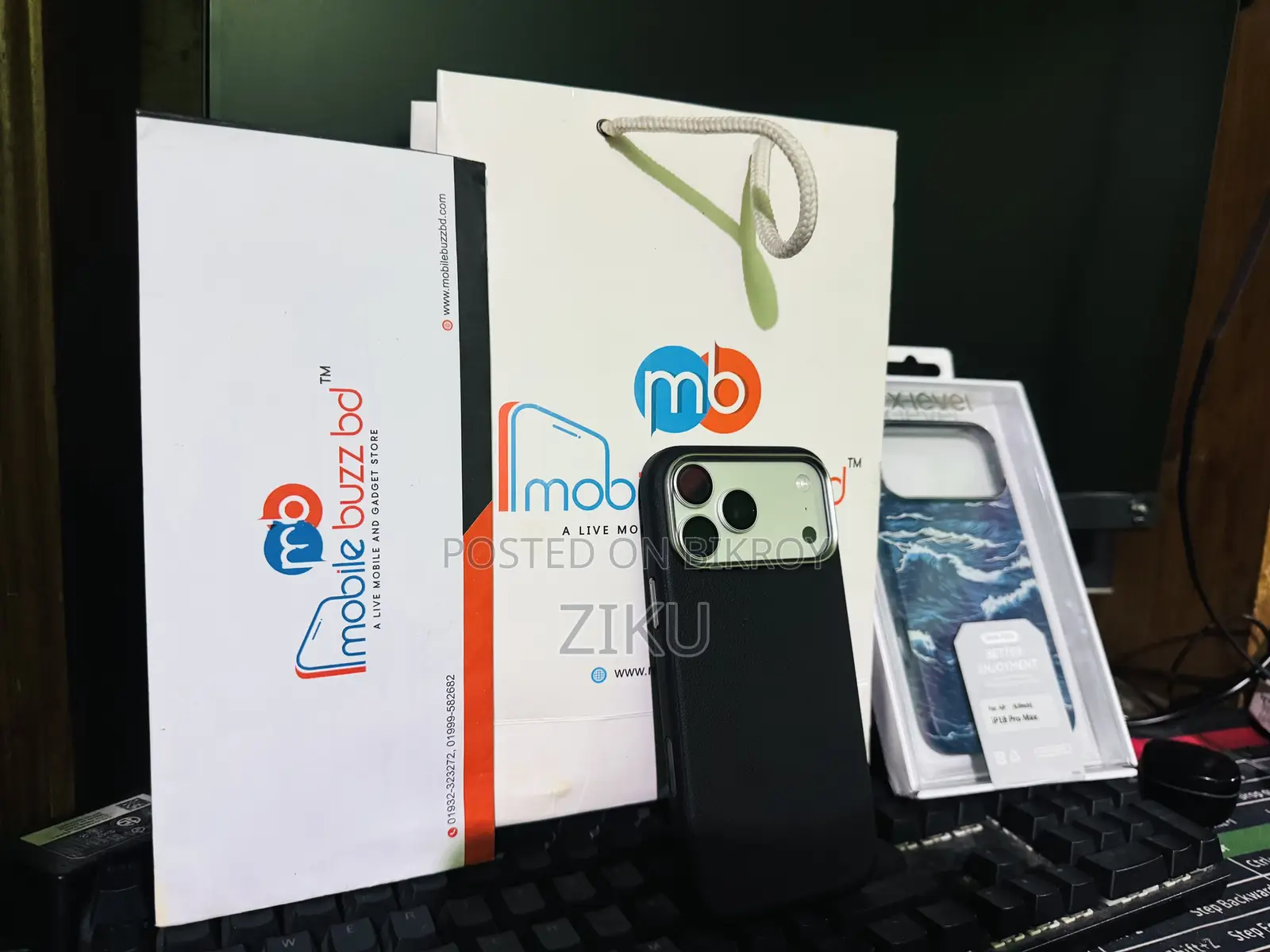 অ্যাপল আইফোন ১৭ প্রো ম্যাক্স ২৫৬ জিবি সিলভার