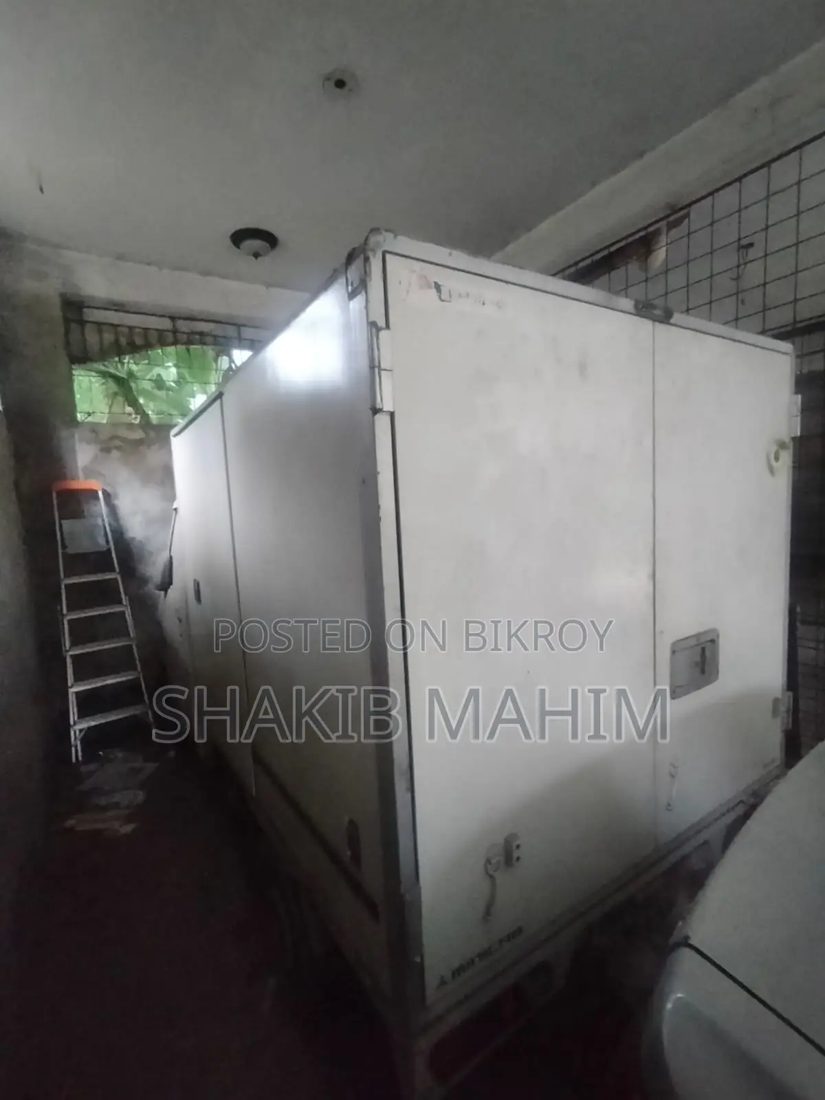 Refrigerator Van