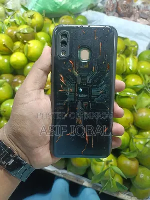 স্যামসাং গ্যালাক্সি এ২০ ৩২ জিবি গোল্ড