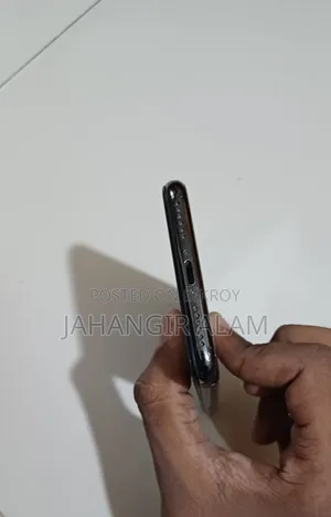 অ্যাপল আইফোন এক্স ২৫৬ জিবি ব্ল্যাক