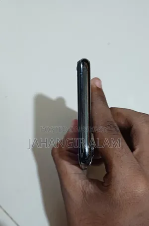অ্যাপল আইফোন এক্স ২৫৬ জিবি ব্ল্যাক