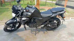 Yamaha FZS V2 2022 Black