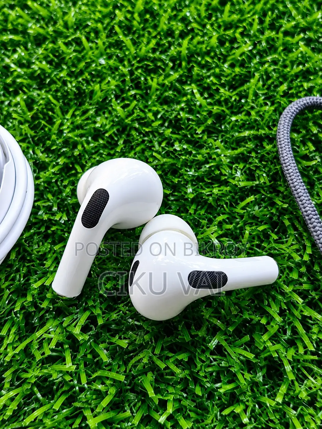 Apple AirpordsPro 2nd Generation
