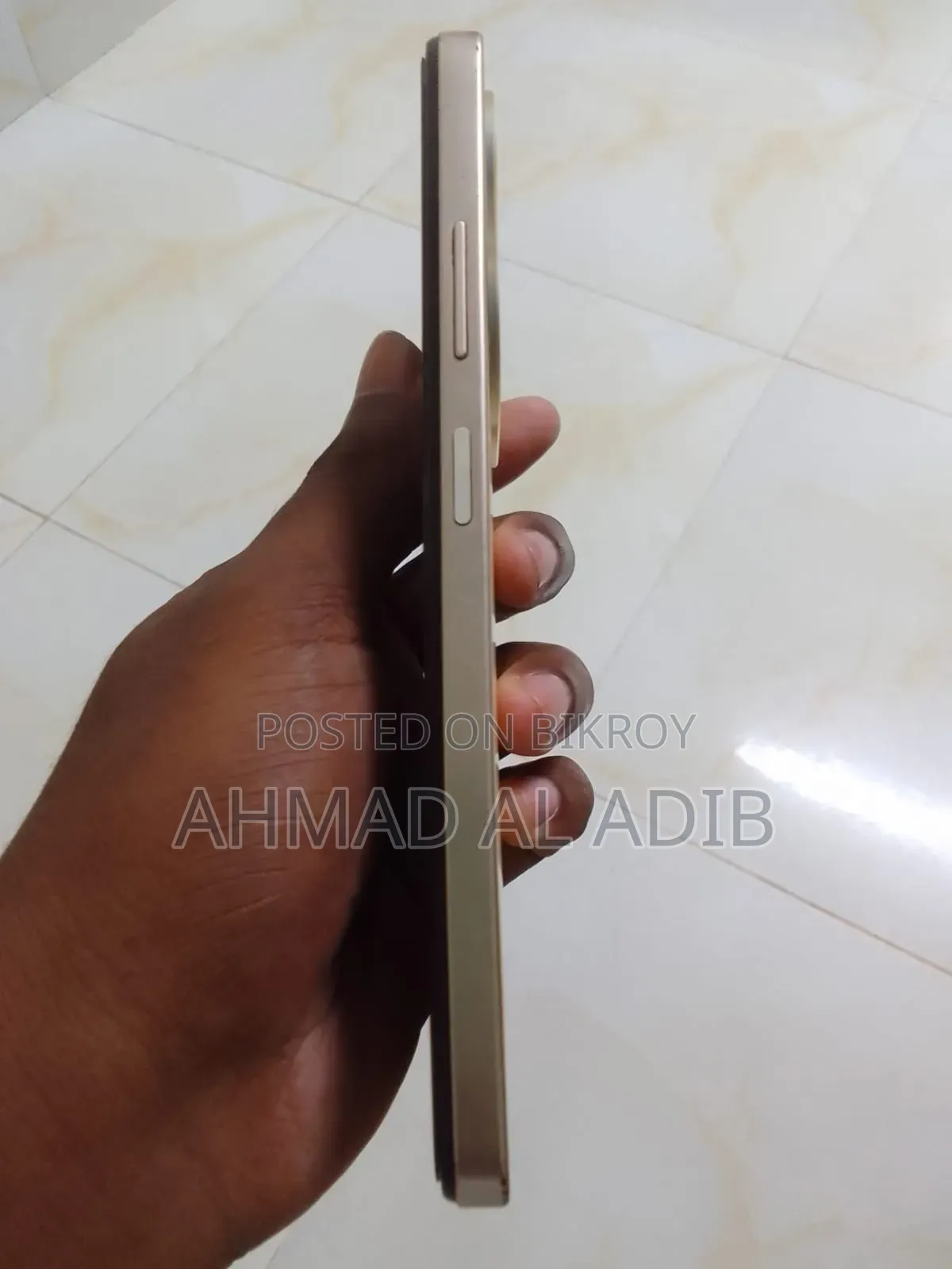 ইনফিনিক্স স্মার্ট ৮ প্লাস ১২৮ জিবি হলুদ