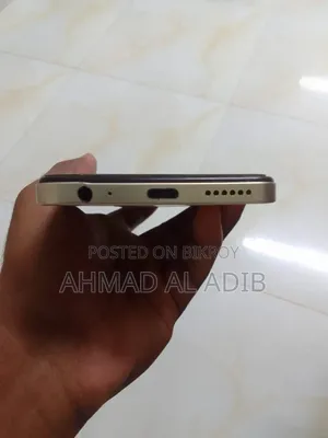 ইনফিনিক্স স্মার্ট ৮ প্লাস ১২৮ জিবি হলুদ
