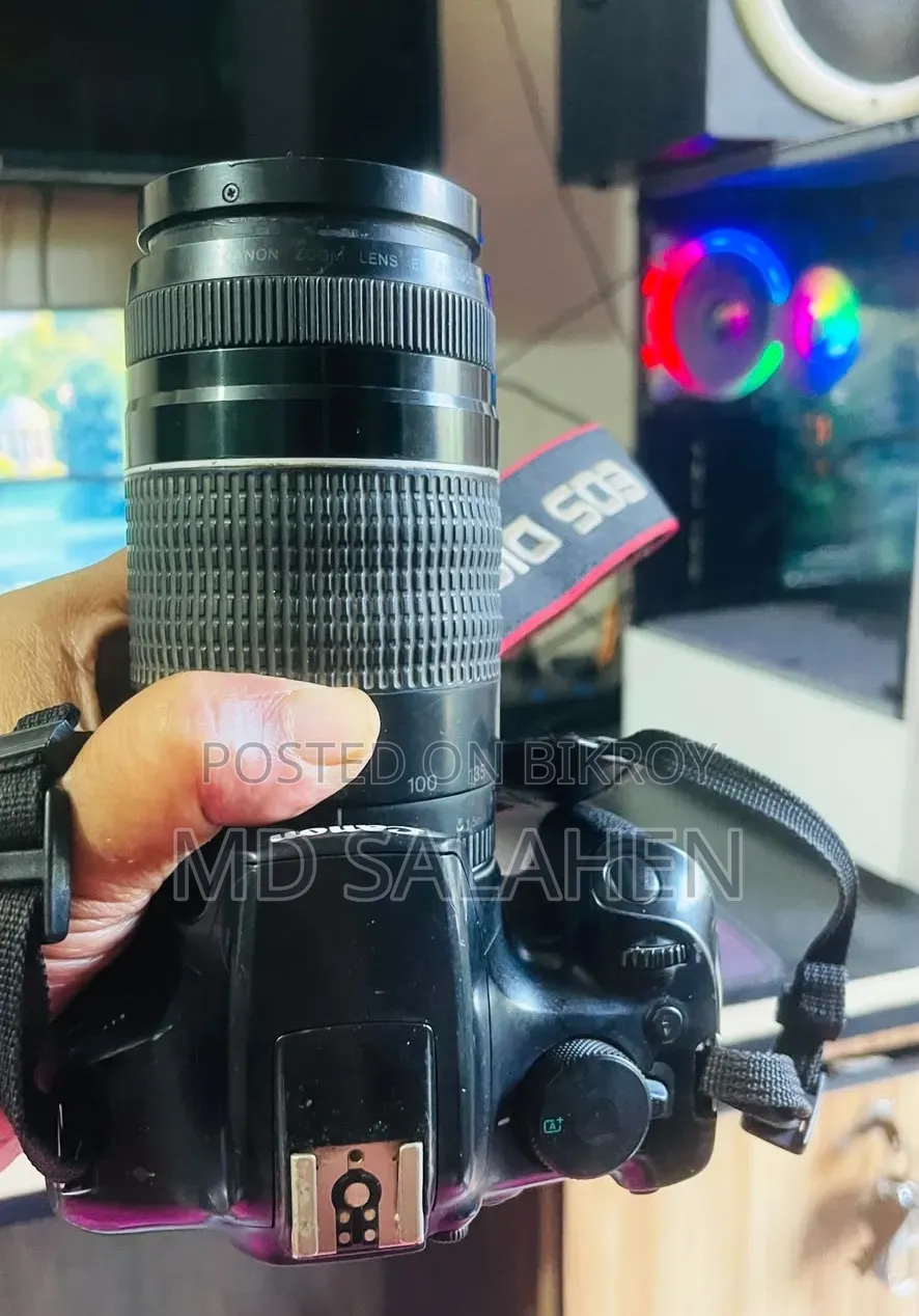 Canon 1300D ক্যামেরা