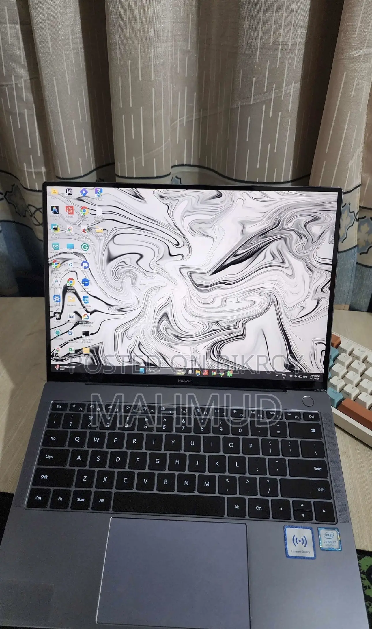 Laptop Huawei MateBook 13 WRT-W19E 16GB Intel Core i7 SSD 512GB