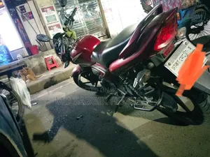 Honda CB 2017 Red